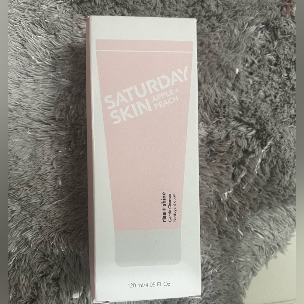 Brand New rise + shine GENTLE CLEANSER Veggan icon 120 ml/4.05 Fl. Oz